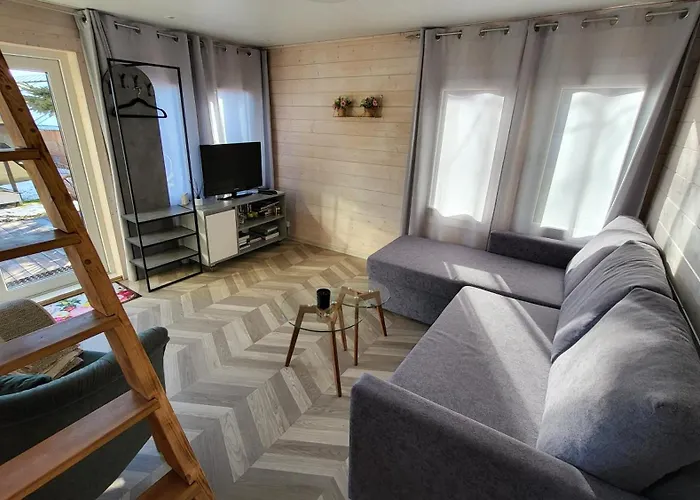 Tiny House Near Viljandi Lake